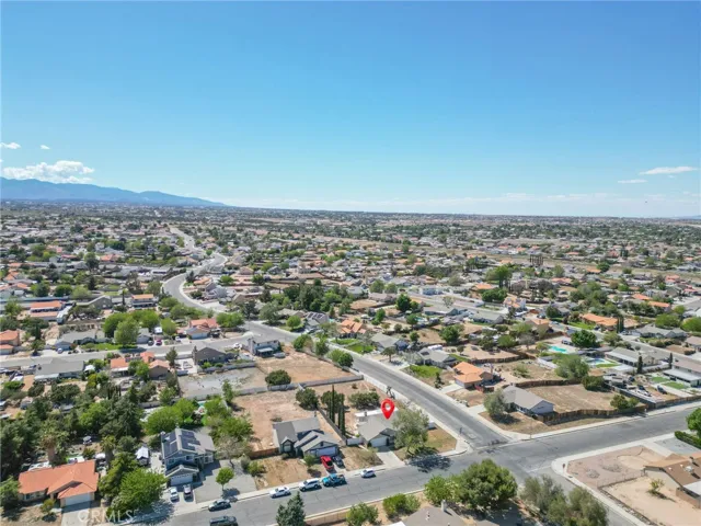 6920 11th, Hesperia, California 92345