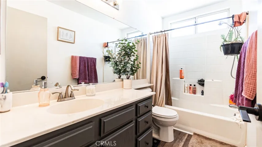 6920 11th, Hesperia, California 92345