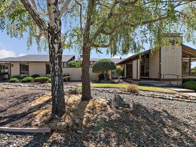 1176 Tournament Drive, Hillsborough, California 94010