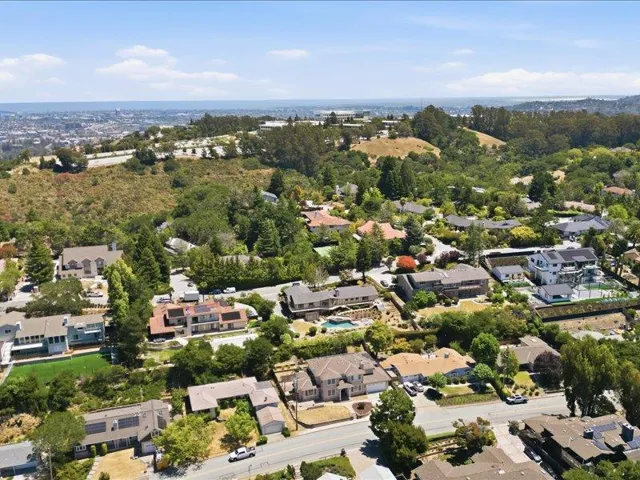 1176 Tournament Drive, Hillsborough, California 94010