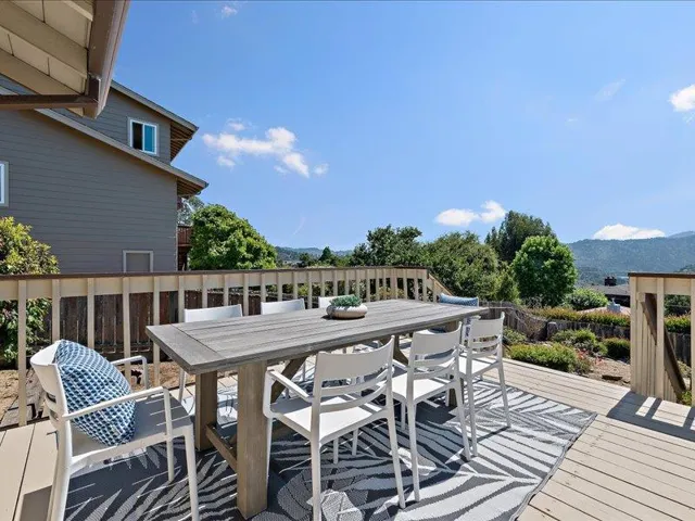 1176 Tournament Drive, Hillsborough, California 94010