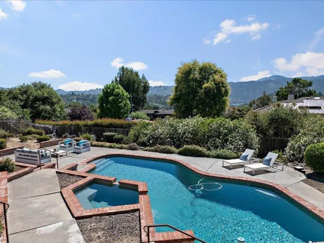 1176 Tournament Drive, Hillsborough, California 94010