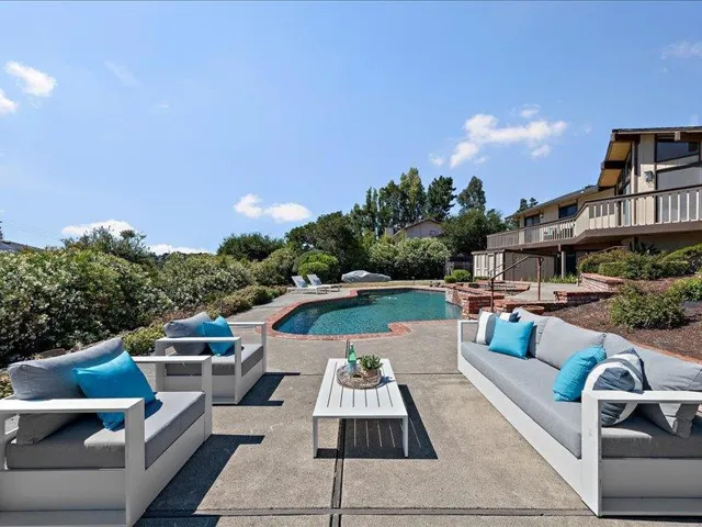 1176 Tournament Drive, Hillsborough, California 94010