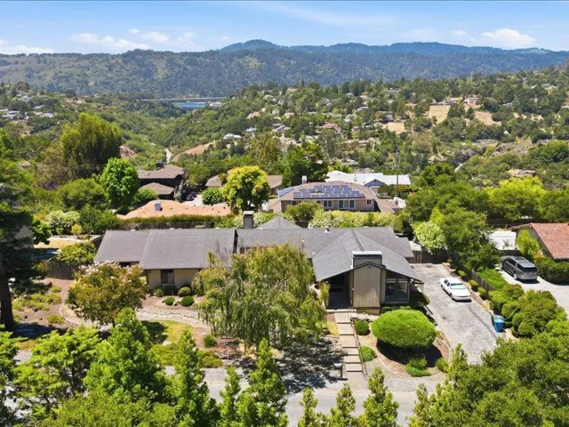 1176 Tournament Drive, Hillsborough, California 94010