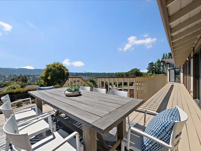 1176 Tournament Drive, Hillsborough, California 94010
