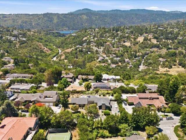 1176 Tournament Drive, Hillsborough, California 94010