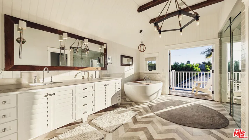 538 14th Street, Santa Monica, California 90402