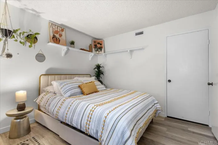 1941 Wellington Lane 1, Vista, California 92081