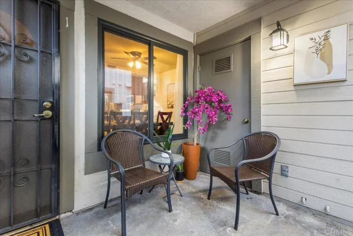 1941 Wellington Lane 1, Vista, California 92081