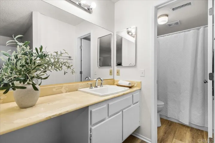 1941 Wellington Lane 1, Vista, California 92081