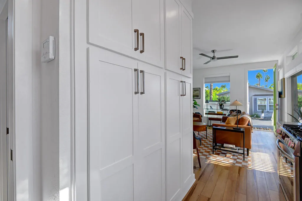 KITCHEN CABINETS.jpg mls KITCHEN CABINETS.jpg mls