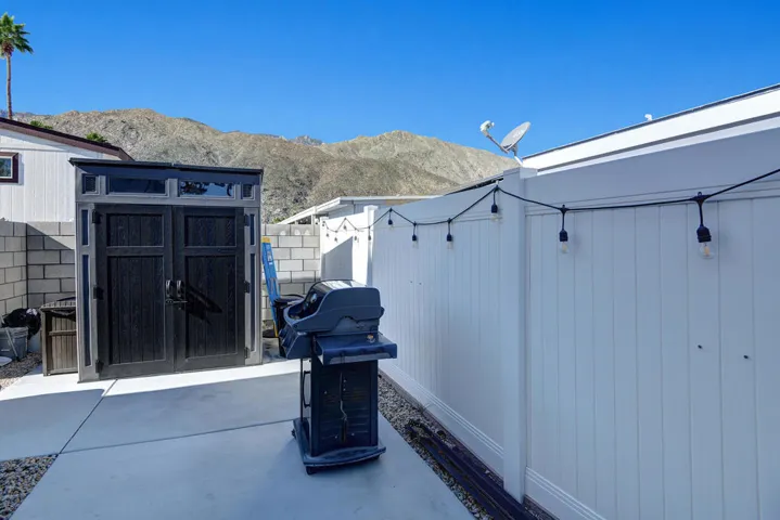 SHED AND BBQ.jpg mls