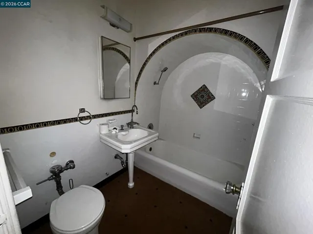 2701 Van Ness Ave 507, San Francisco, California 94109