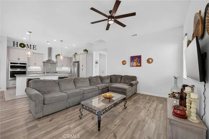 11890 Sagecrest Court, Corona, California 92883