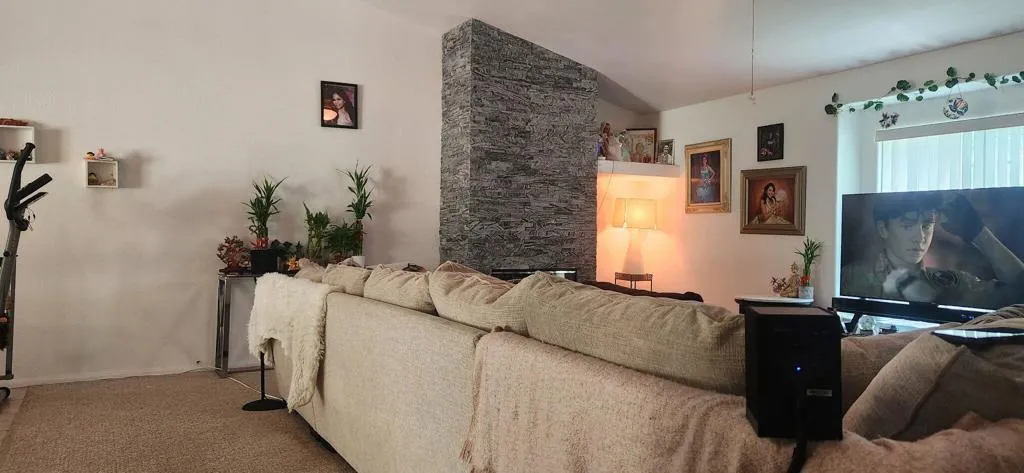 Living room3364505042522060656