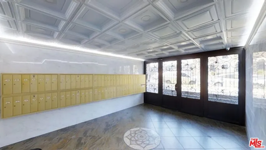 538 S Manhattan Place 304, Los Angeles, California 90020