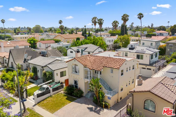 1433 Livonia Avenue, Los Angeles, California 90035