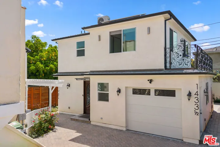 1433 Livonia Avenue, Los Angeles, California 90035