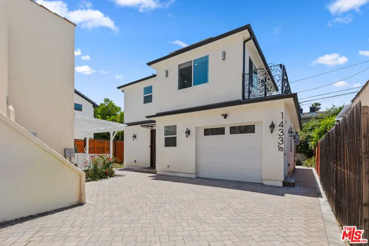 1433 Livonia Avenue, Los Angeles, California 90035