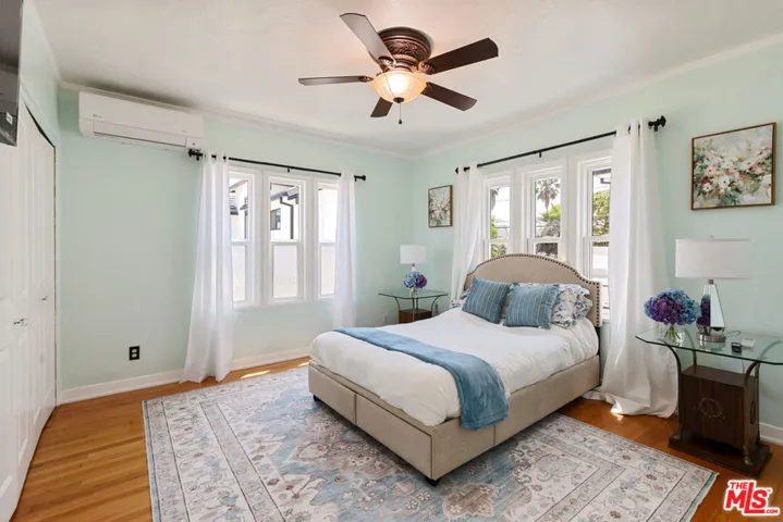 1433 Livonia Avenue, Los Angeles, California 90035