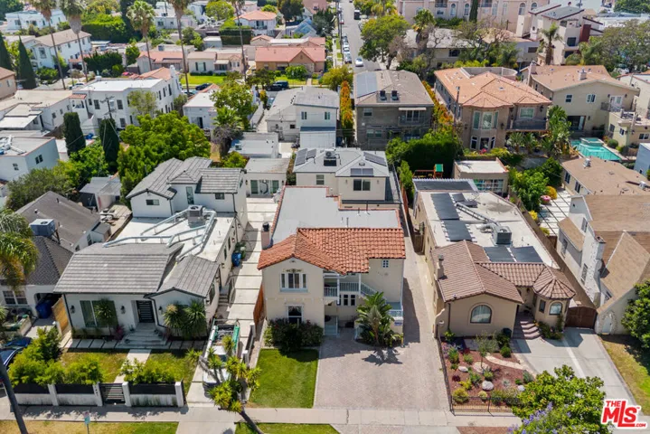 1433 Livonia Avenue, Los Angeles, California 90035