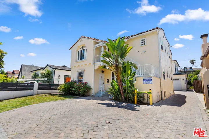 1433 Livonia Avenue, Los Angeles, California 90035