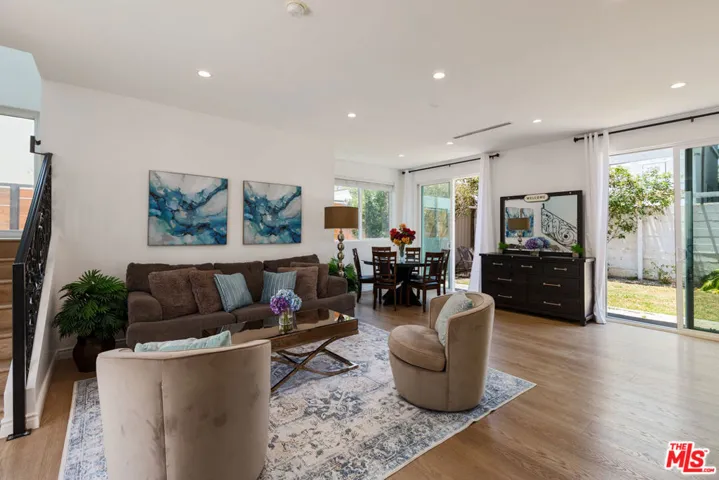 1433 Livonia Avenue, Los Angeles, California 90035
