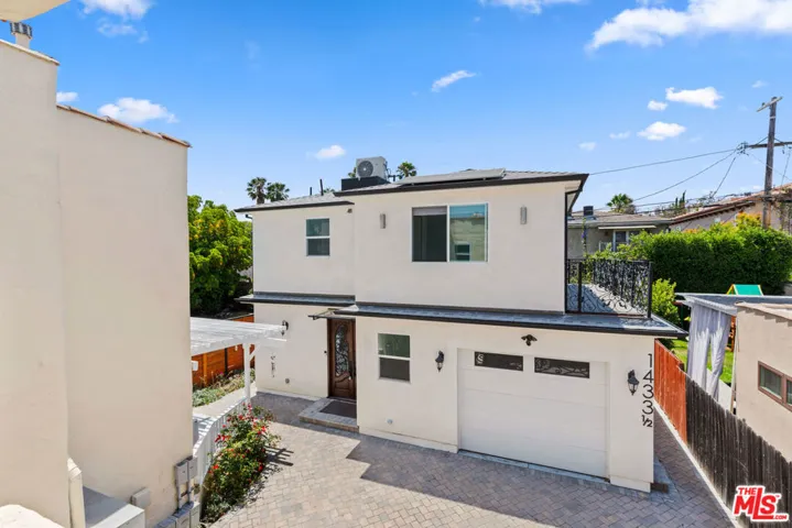1433 Livonia Avenue, Los Angeles, California 90035