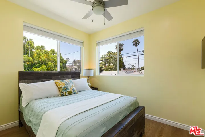 1433 Livonia Avenue, Los Angeles, California 90035
