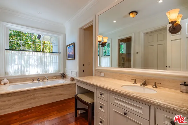 32300 Pacific Coast Highway, Malibu, California 90265