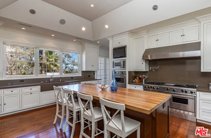 32300 Pacific Coast Highway, Malibu, California 90265