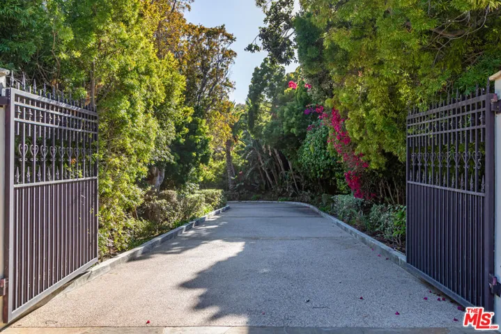 32300 Pacific Coast Highway, Malibu, California 90265
