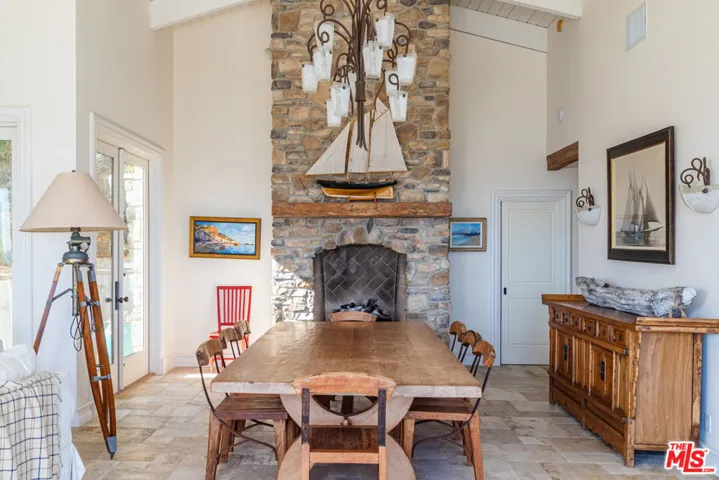 32300 Pacific Coast Highway, Malibu, California 90265