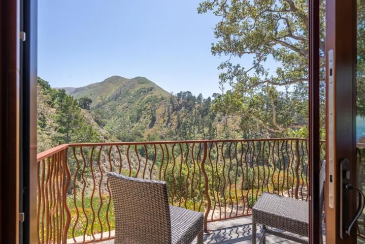 140 San Remo Road, Carmel, California 93923