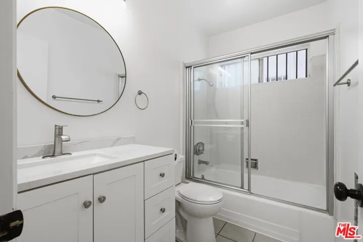 1672 Federal Avenue 3, Los Angeles, California 90025