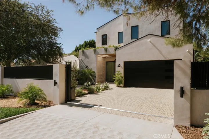 14755 Hesby Street, Sherman Oaks, California 91403