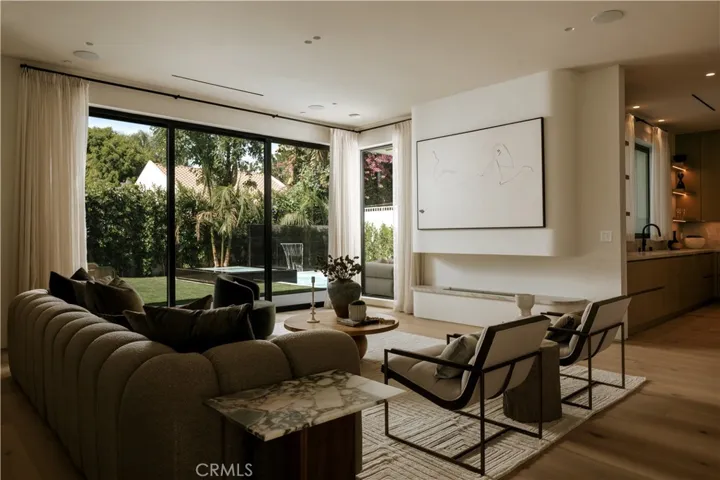 14755 Hesby Street, Sherman Oaks, California 91403
