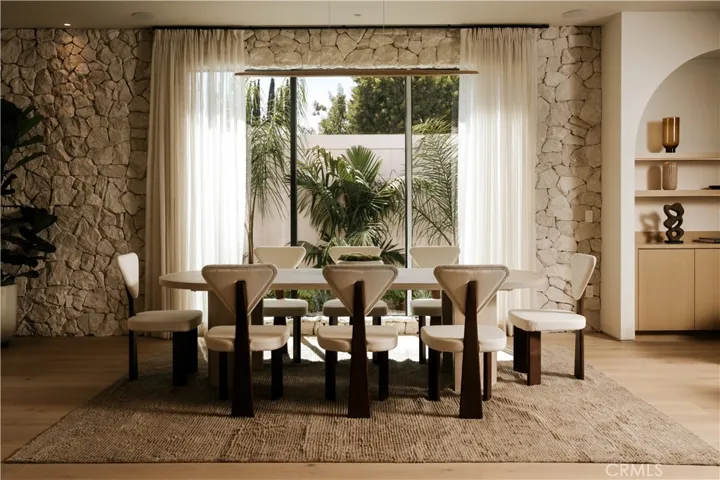 14755 Hesby Street, Sherman Oaks, California 91403