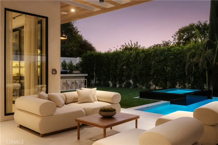 14755 Hesby Street, Sherman Oaks, California 91403