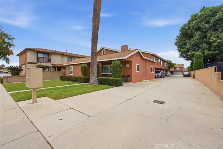 10128 Walnut E, Bellflower, California 90706