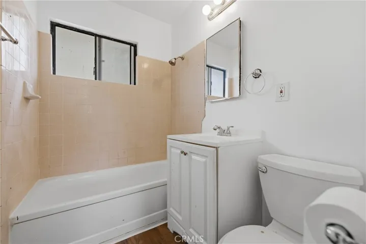 10128 Walnut E, Bellflower, California 90706