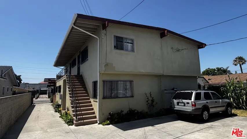 309 W Buckthorn Street 1, Inglewood, California 90301