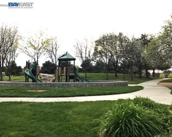1356 Peppertree Way, Tracy, California 95376