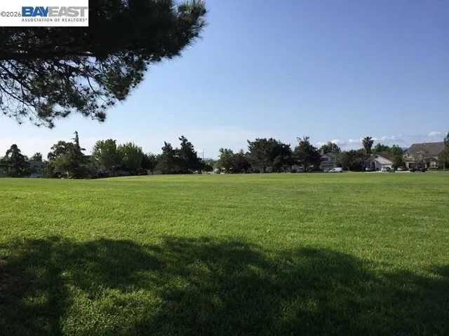 1356 Peppertree Way, Tracy, California 95376
