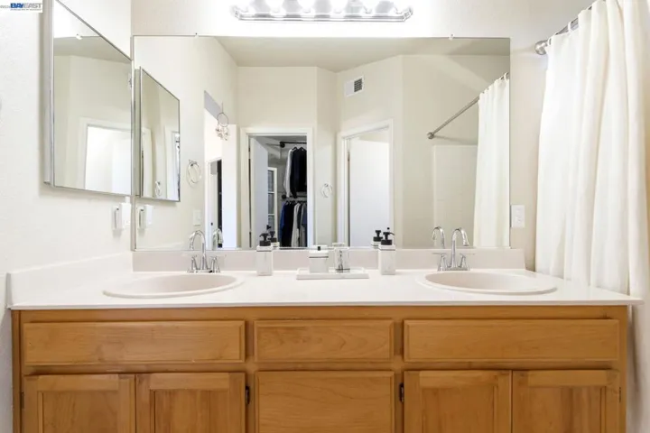 1356 Peppertree Way, Tracy, California 95376