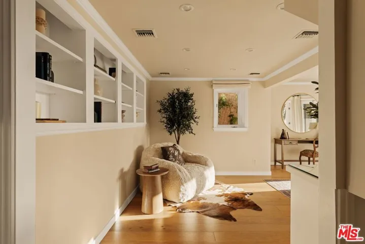 937 Lucile Avenue, Los Angeles, California 90026