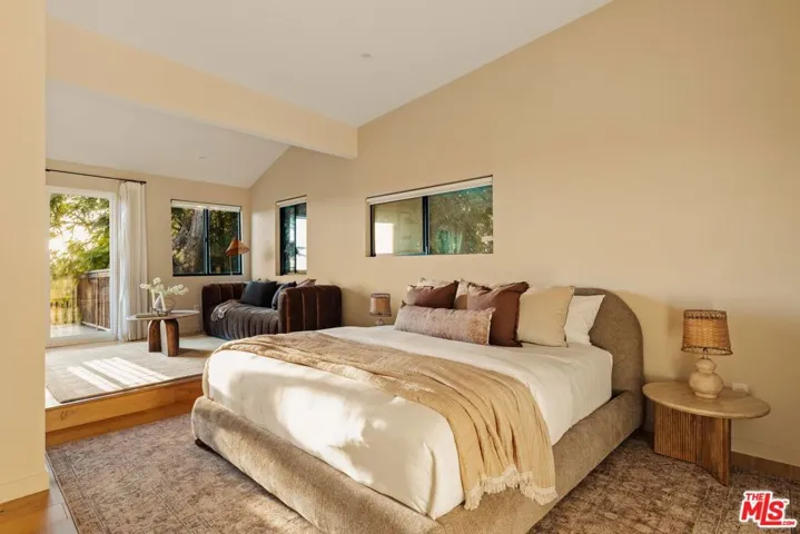 937 Lucile Avenue, Los Angeles, California 90026