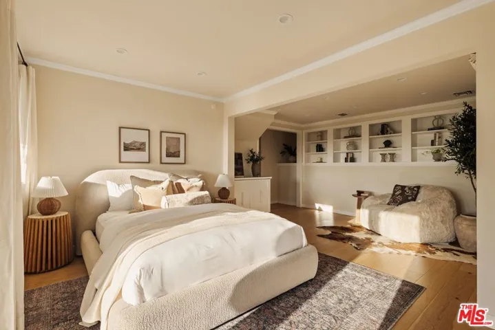 937 Lucile Avenue, Los Angeles, California 90026