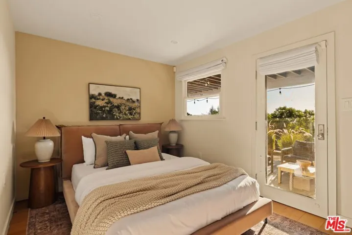 937 Lucile Avenue, Los Angeles, California 90026