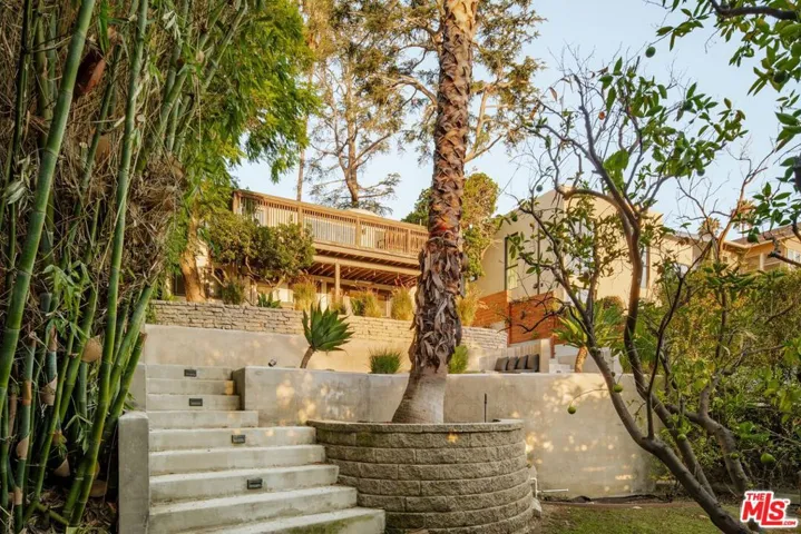 937 Lucile Avenue, Los Angeles, California 90026